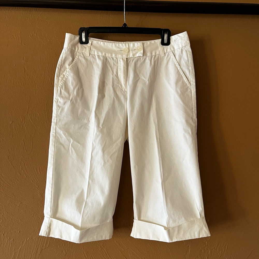 Tommy Bahama “18 Golf” ⛳️  Cream Colored Short Pants Size 8